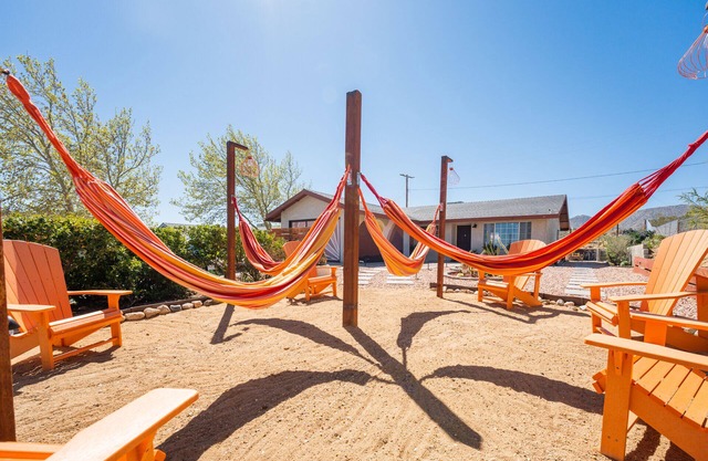 Views, King Bd, BBQ, Fire Pit, HotTub, 5 Min from National Park