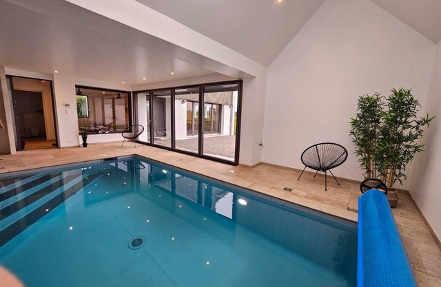 Villa Noblessa - Piscine Intérieure - 8 Personnes - Bord de mer
