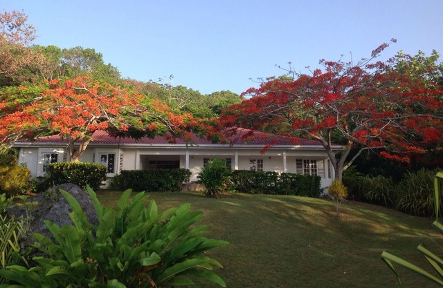 Villa 1,150 per week, Villa/van/driver 2150.00 per week