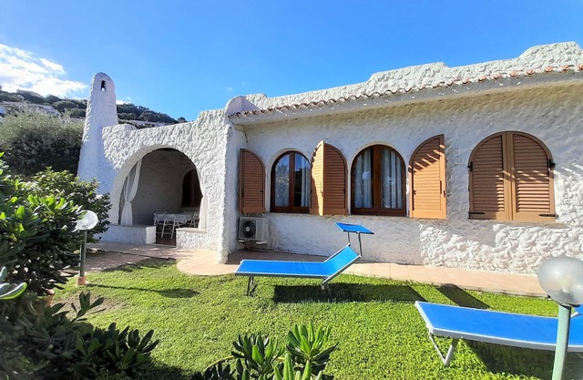 Villa 3 rooms with a/c 100 meters from the sea