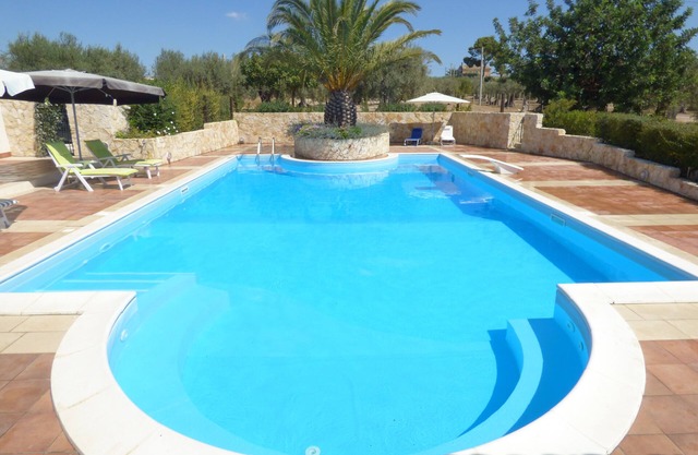 Villa Albero Limone Luxury 3 bedroom 4 bathooms farmhouse private pool and wif