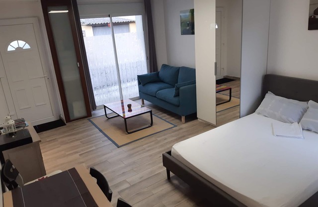 villa alex; housing on the ground floor 31400 Toulouse Rangueil