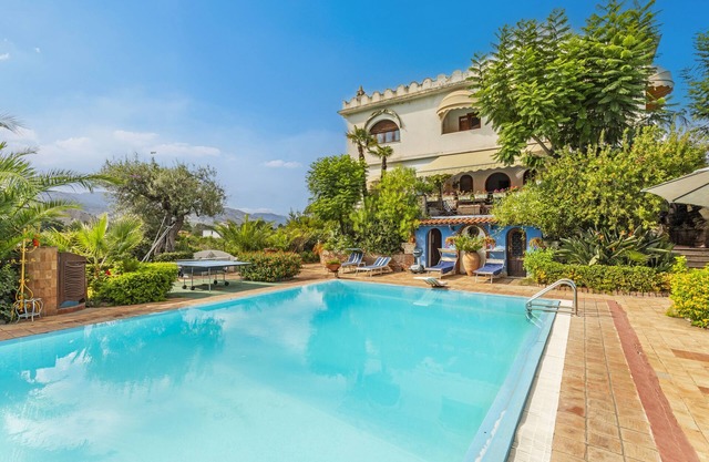 Villa 'Alkantara' with Mountain View, Wi-Fi and Air Conditioning