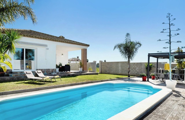Villa 'Álvaro' with Private Pool, Private Terrace and Wi-Fi
