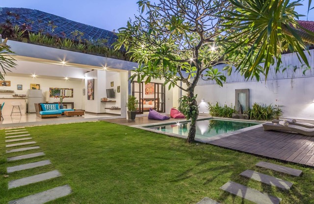 Villa Art-Gecko Seminyak-Batubelig