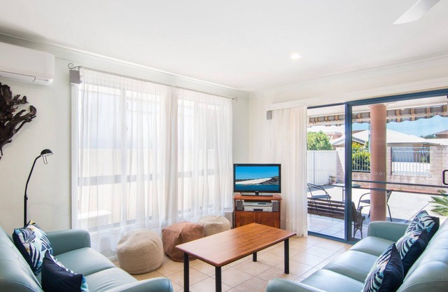 Villa at 1/54 Parkes Street