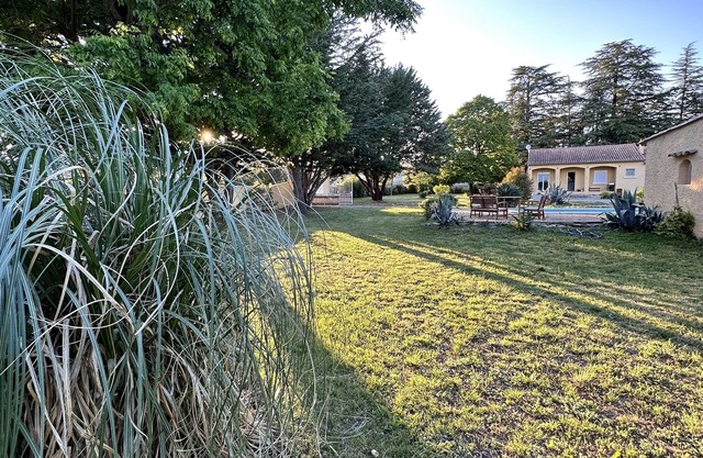 Villa avec Piscine Privée et Jardin vue Pic Saint Loup