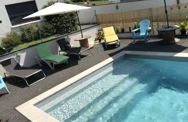 Villa Avec Piscine Proche Dalbi