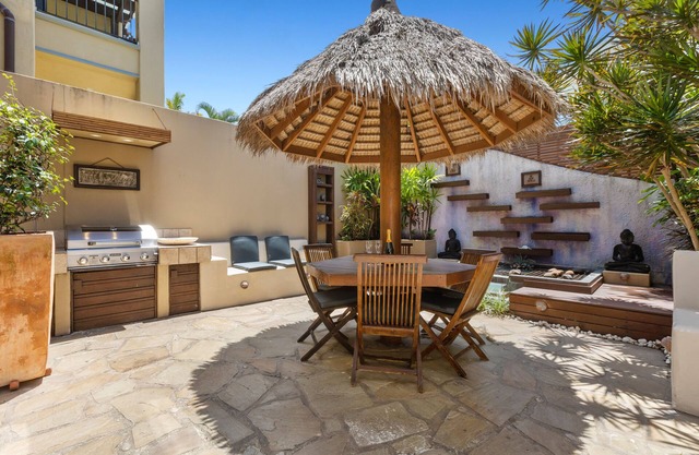 Villa Baci Nobby Beach - Pet Friendly, Beachside, Airconditioned
