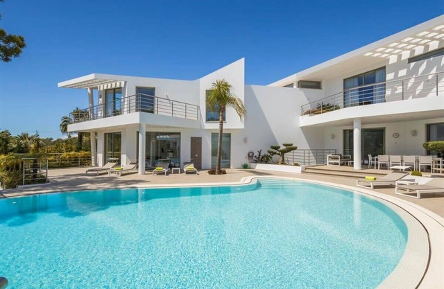 Villa Bama Palm - Overlooking the fairway of the Quinta do Lago golf course