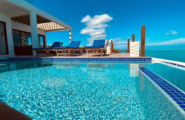 Villa Belvedere: A Luxurious and Private Oceanfront Retreat in North Caicos