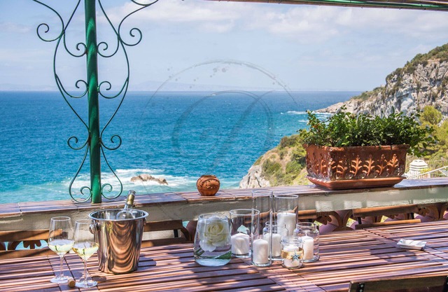 Villa Capriccio - Sorrento Peninsula Villa by the sea with Swimming pool
