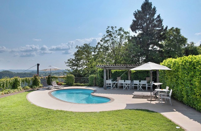 Villa 'Casa Voglietti' with Private Pool, Wi-Fi and Air Conditioning