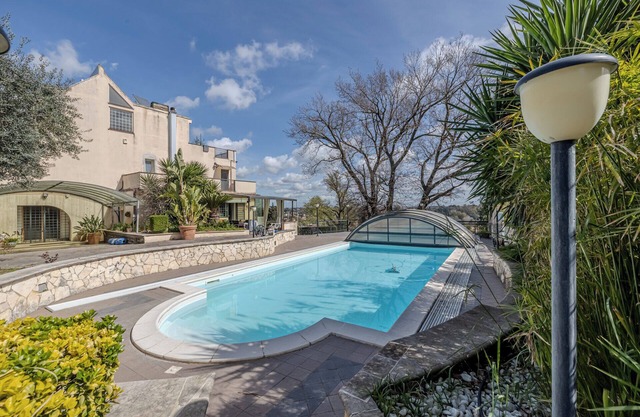 Villa Caterina, beautiful villa with private pool a stone's throw from Rome