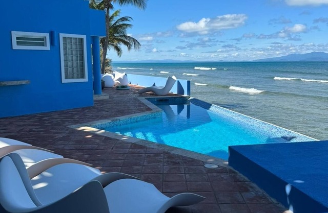 Villa Chavaniac - Spectacular Oceanfront Property