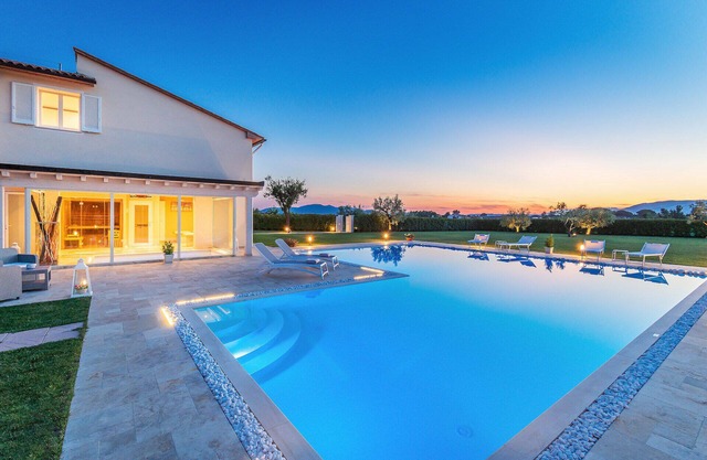 VILLA CHIARA - Five Bedroom Villa, Sleeps 10