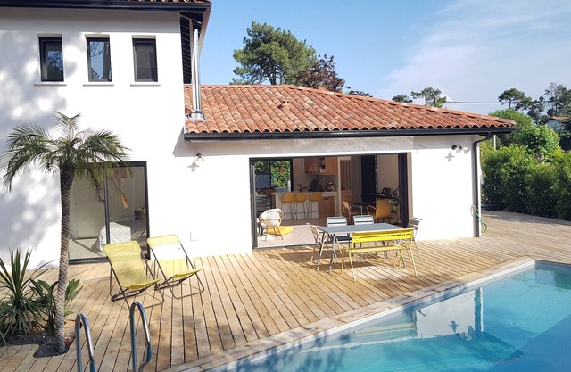 Villa Chiberta Avec Piscine à Côté de la Plage