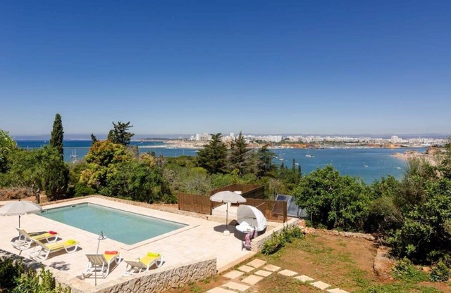 Villa Colom - Overlooks the gorgeous Praia Grande sandy beach