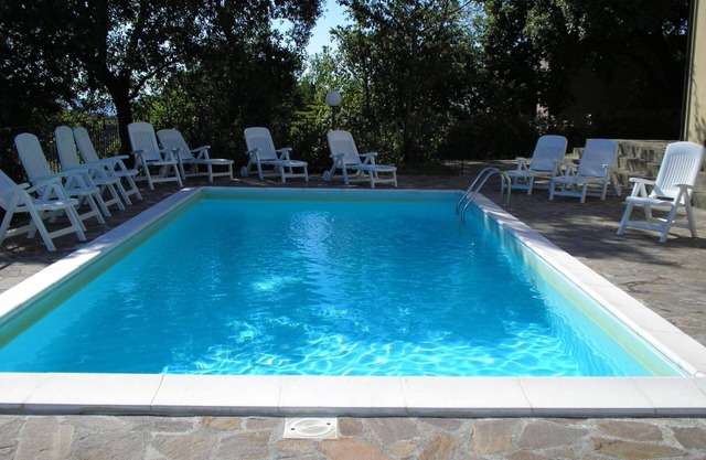 villa con piscina panoramica