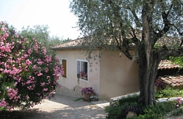 Villa Cottage In Property With 13x 5m Pool Near Valbonne