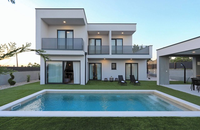 Villa Cvit Mediterana with heated pool