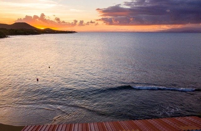Villa Dos Palmas - Beach Villa - Waves Lapping at Your Door