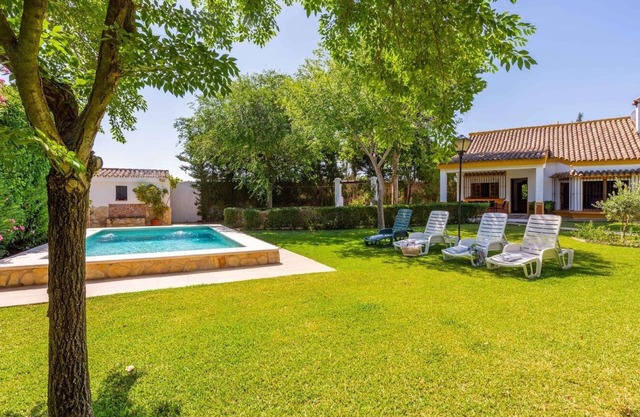 Villa El Cortijo Andaluz Conil de la Frontera by Ruralidays