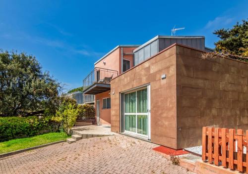 Villa Elegance - With Garden and Private Gym