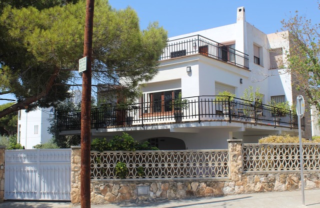 Villa Els Pins de la Galera, 12 people, near the beach