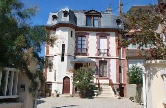 Villa em Frente ao Mar, Acesso Direto à Praia