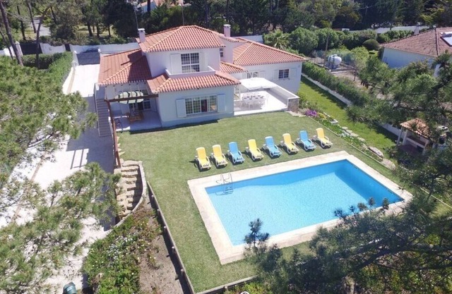 Villa Eugene - Great 6 Bedroom Villa - Private Pool - Sauna and Table Tennis