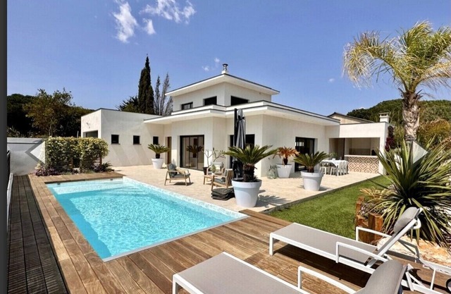 Villa Exceptionnelle Avec Piscine à Quelques pas de la Plage