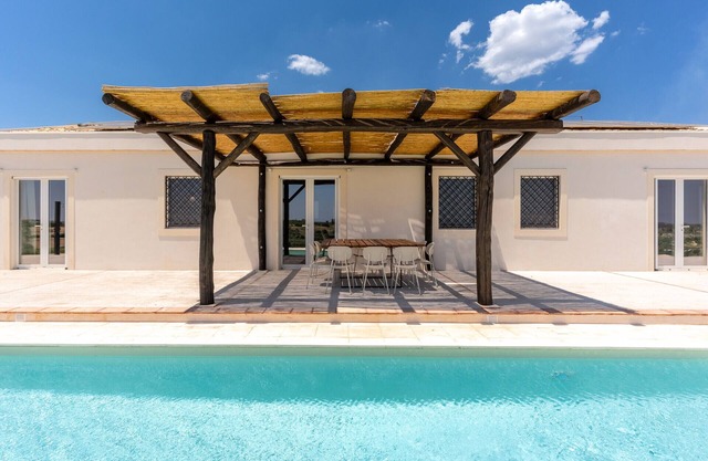 Villa Frescura con Piscina by Wonderful Italy