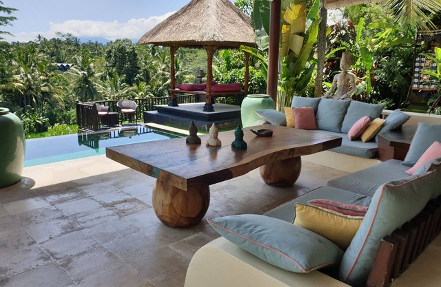Villa Gajah Ubud -Superb private villa in the middle of the rice fields - 4 bedrooms