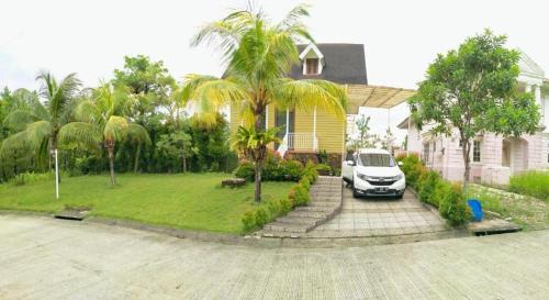 Villa Gathering Yuni Syahla