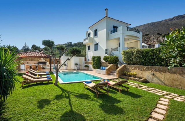 Villa Georgia Heated Pool & Jet-Tub