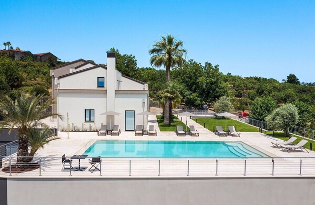 Villa Gianos - Giarre (pagliara) ,Sicily