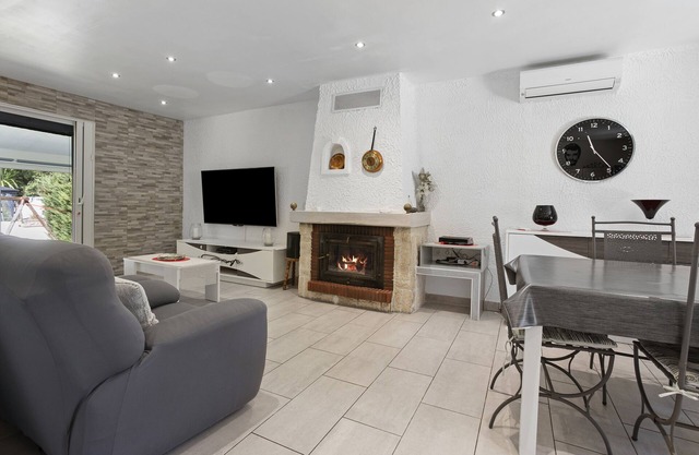 Villa 'Hacienda' with Private Pool, Wi-Fi and Air Conditioning