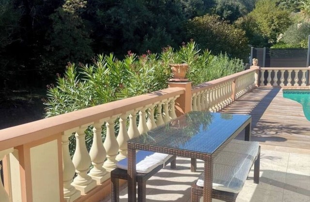 Villa in Biot with Pool and Pool House