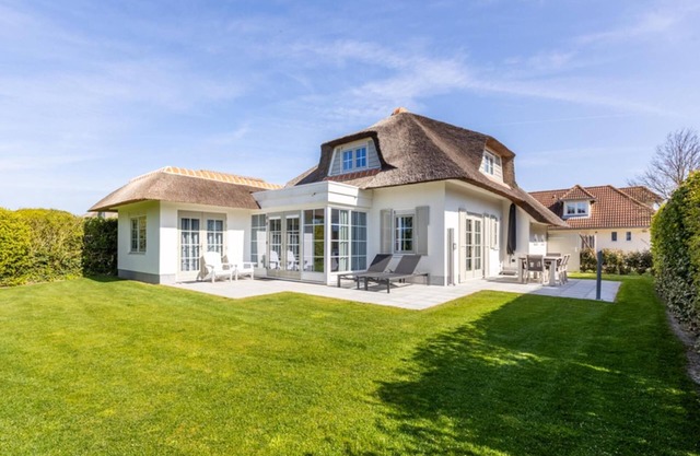 Villa in Domburg near North Sea Beach