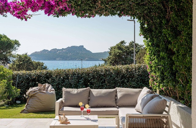 Villa in Santa Teresa Gallura with 3 bedrooms sleeps 8
