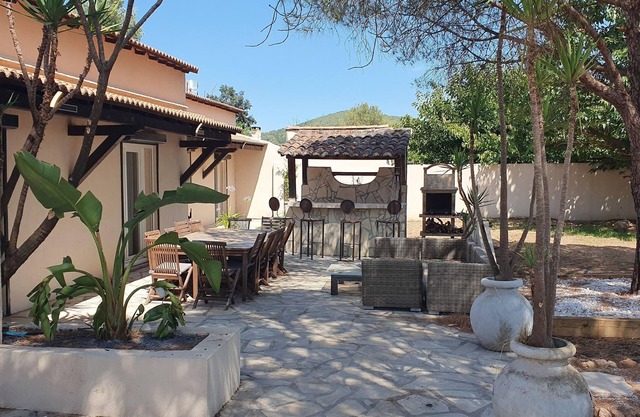 Villa in La Crau with private pool