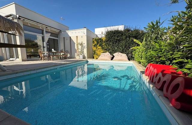 Villa in La Grande Motte Swimming pool