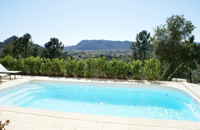 Villa in Vidauban with Heated Pool
