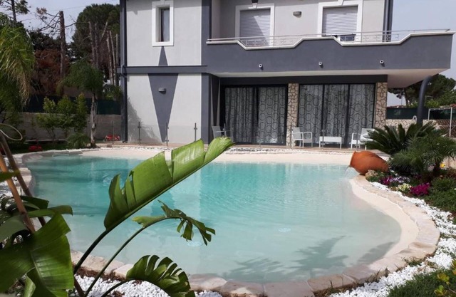 Villa 'Joel' with Sea View, Wi-Fi and Air Conditioning