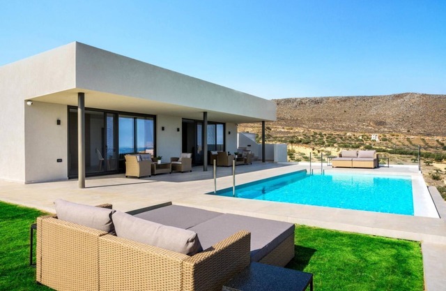 Villa Kamelia with pool