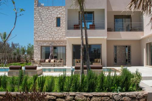 Villa KAWACH
