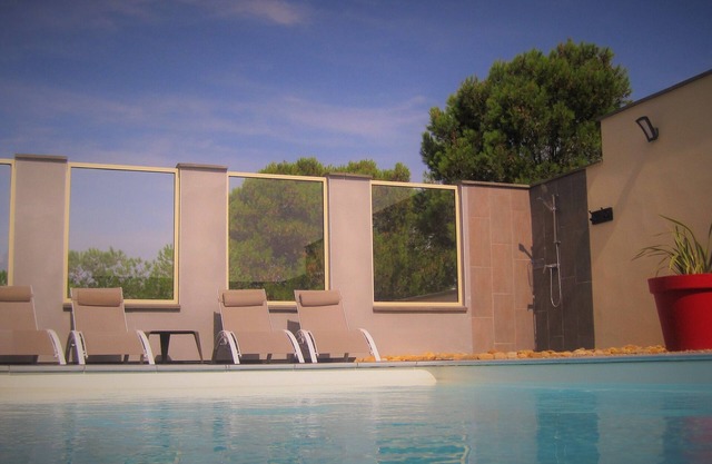 Villa "Le Clos" sleeps 4 with private pool