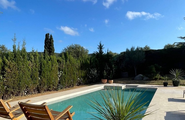 Villa 'Les Aulines' with Mountain View, Wi-Fi and Air Conditioning
