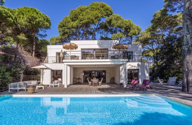 VILLA LES PESQUIERS BEACH